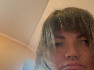 에로틱 한 영상 채팅 ElizavetaCream