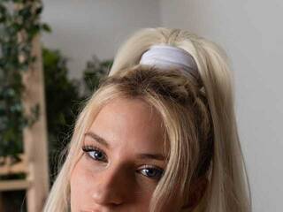 에로틱 한 영상 채팅 Ellie-Connor