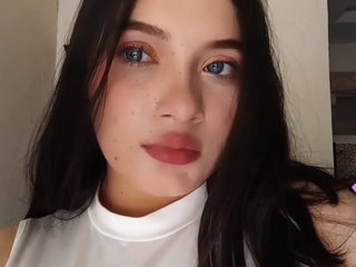 에로틱 한 영상 채팅 EloodieCollins