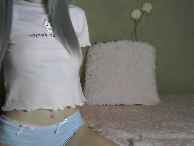 사진 ElsaJean1 Lovense 2+ Add as ftiend 5 tok. c2c 20,