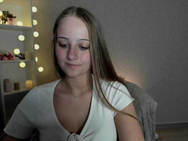 사진 ElsaJean18 Enjoy my lovely #hot show! Warm welcome to everybody! I want to feel you guys #hot #teen #dance #show