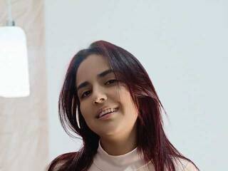 에로틱 한 영상 채팅 Emely-Cooper