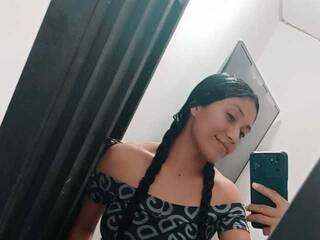 에로틱 한 영상 채팅 Emely18a