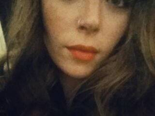 에로틱 한 영상 채팅 EmeraldLove