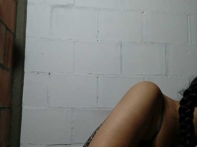 방송 스크린 샷 emeraldtorres