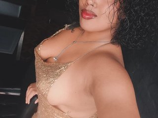 에로틱 한 영상 채팅 Emha-Lopez