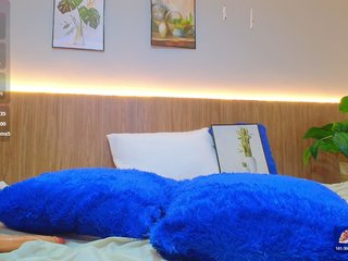 에로틱 한 영상 채팅 EmiliBonie