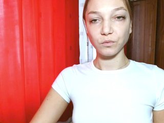 에로틱 한 영상 채팅 EmillyExtasy