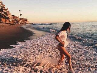 에로틱 한 영상 채팅 Emily-64