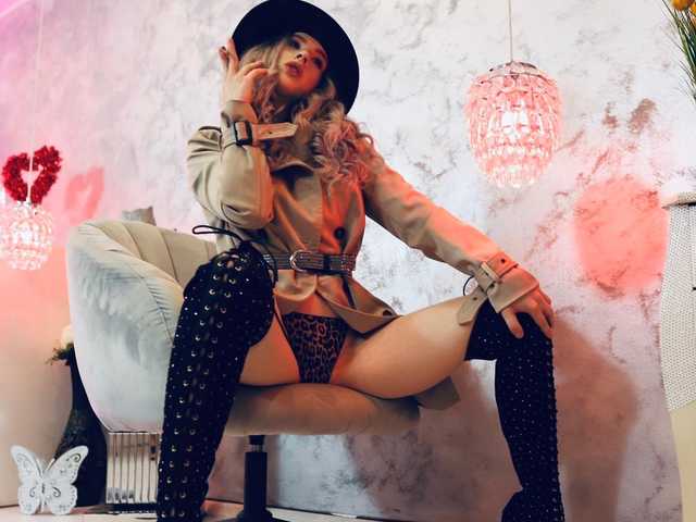 프로필 사진 Emily-bloom