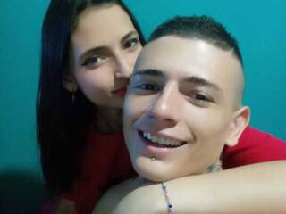 에로틱 한 영상 채팅 Emily-manzon