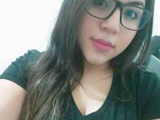 에로틱 한 영상 채팅 EmilyButt