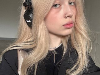 에로틱 한 영상 채팅 EmilyFlowers