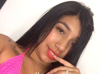 에로 화상 채팅 Emilygomez1