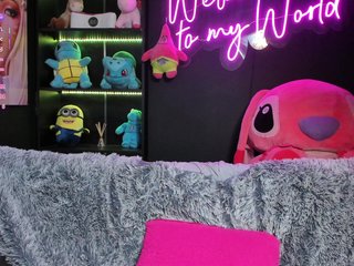 에로틱 한 영상 채팅 Emilyjhonson-1