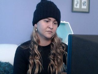 방송 스크린 샷 emilyjonesx