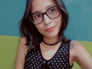 에로틱 한 영상 채팅 EmilySkye