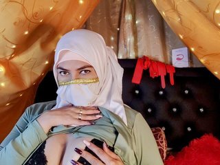 에로틱 한 영상 채팅 EmiraFalak22