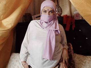 에로틱 한 영상 채팅 emiralove99