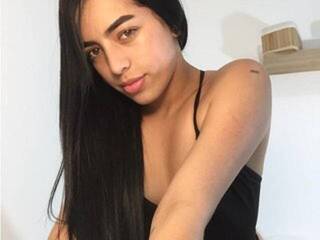 에로틱 한 영상 채팅 Emma-Joy