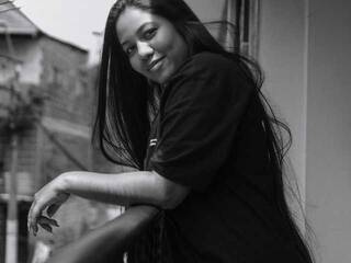 에로틱 한 영상 채팅 emmabennet