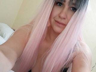 에로틱 한 영상 채팅 EmmaBlar