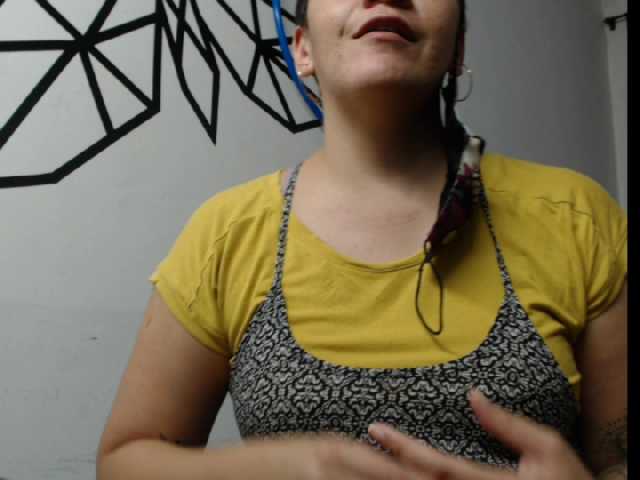 방송 스크린 샷 EmmaCharlotte