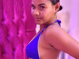 에로틱 한 영상 채팅 EmmaDawson