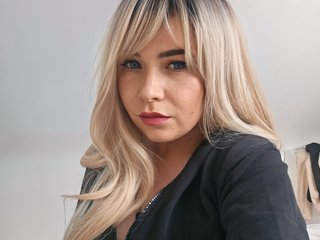 에로틱 한 영상 채팅 EmmaDiamondz