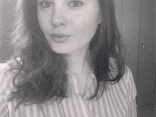 에로틱 한 영상 채팅 EmmaFraul