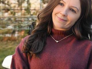 에로틱 한 영상 채팅 Emmie-Lise