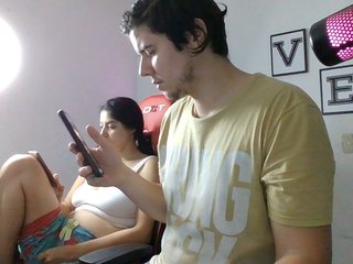 에로틱 한 영상 채팅 Emy23Jack23