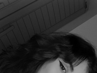 에로틱 한 영상 채팅 Emyli-rousse-