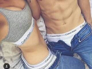 에로틱 한 영상 채팅 EricaKitten