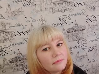 에로틱 한 영상 채팅 Esenia79