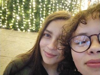 에로틱 한 영상 채팅 Esmerraldaa-mia