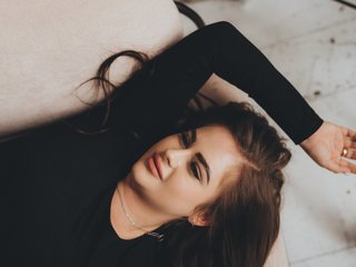 에로틱 한 영상 채팅 Essie-Kathrynne2114