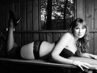 에로틱 한 영상 채팅 Estelle66