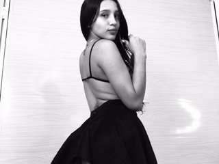 에로틱 한 영상 채팅 Evangeline18