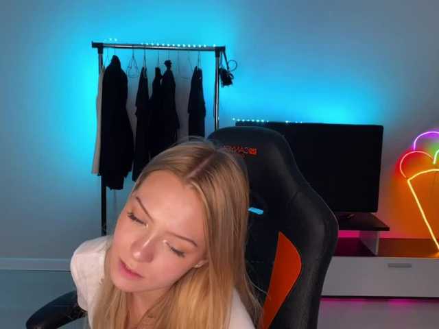 방송 스크린 샷 ElizabethEvan