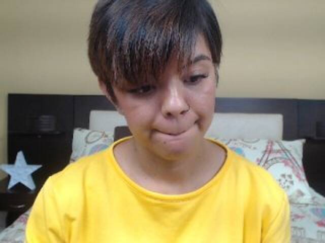 방송 스크린 샷 EvelynOwens