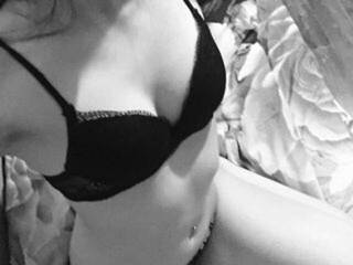 에로틱 한 영상 채팅 Evilinna