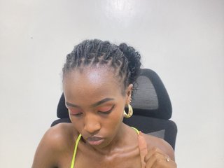 에로틱 한 영상 채팅 Exoticsoms