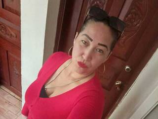 에로틱 한 영상 채팅 Fabiana-the-cat