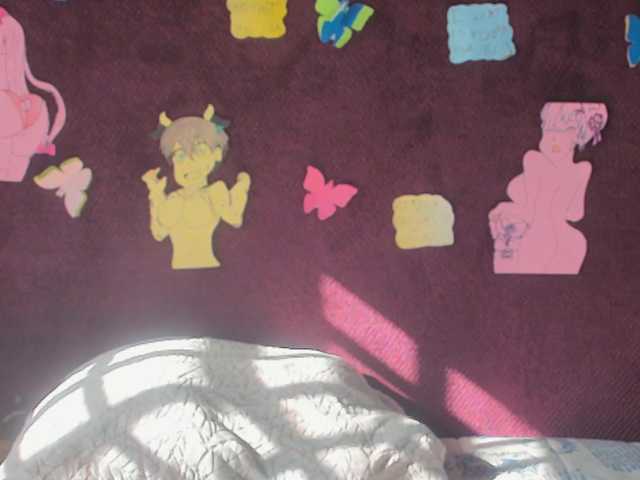 방송 스크린 샷 Madalinekroft