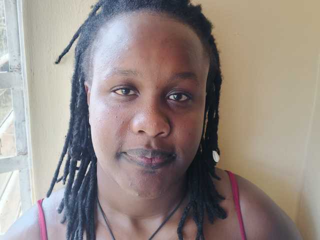 프로필 사진 Fine-ass-bitch