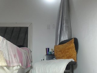 에로틱 한 영상 채팅 roxy-fisting