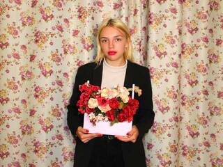 에로틱 한 영상 채팅 WindsOfChange