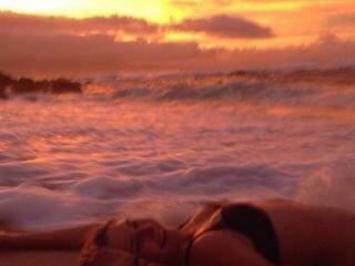 에로틱 한 영상 채팅 FloraBy