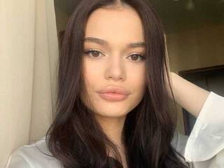 에로틱 한 영상 채팅 FloraHanson